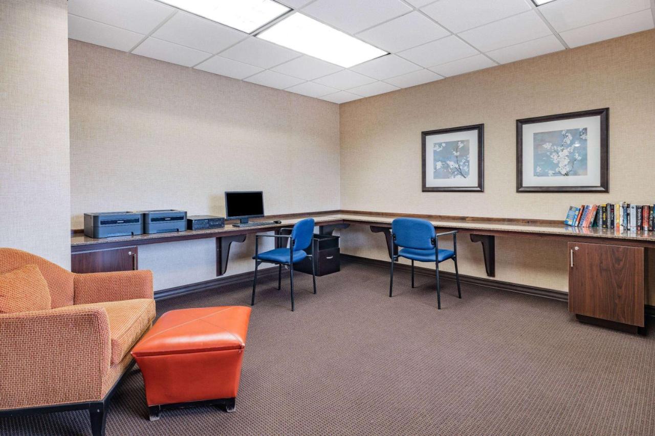 Hawthorn Extended Stay By Wyndham Дикинсон Экстерьер фото